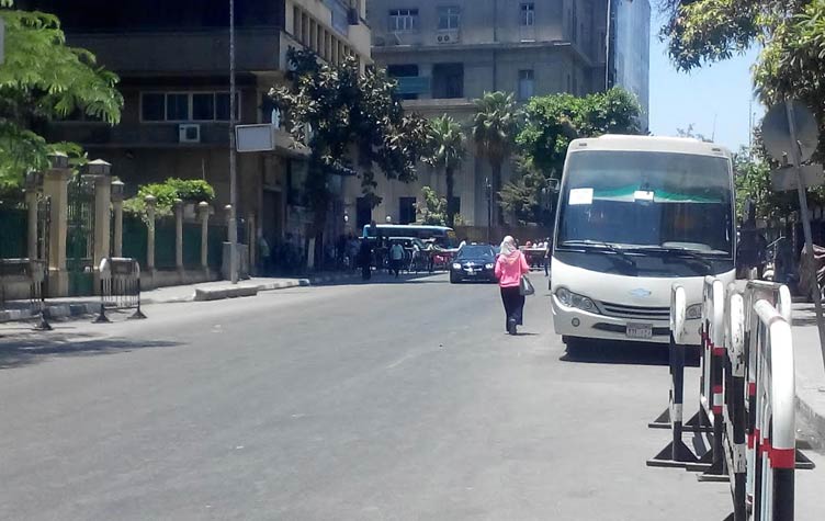 الأمن يمنع طلاب الثانوية العامة من دخول نقابة الصحفيين