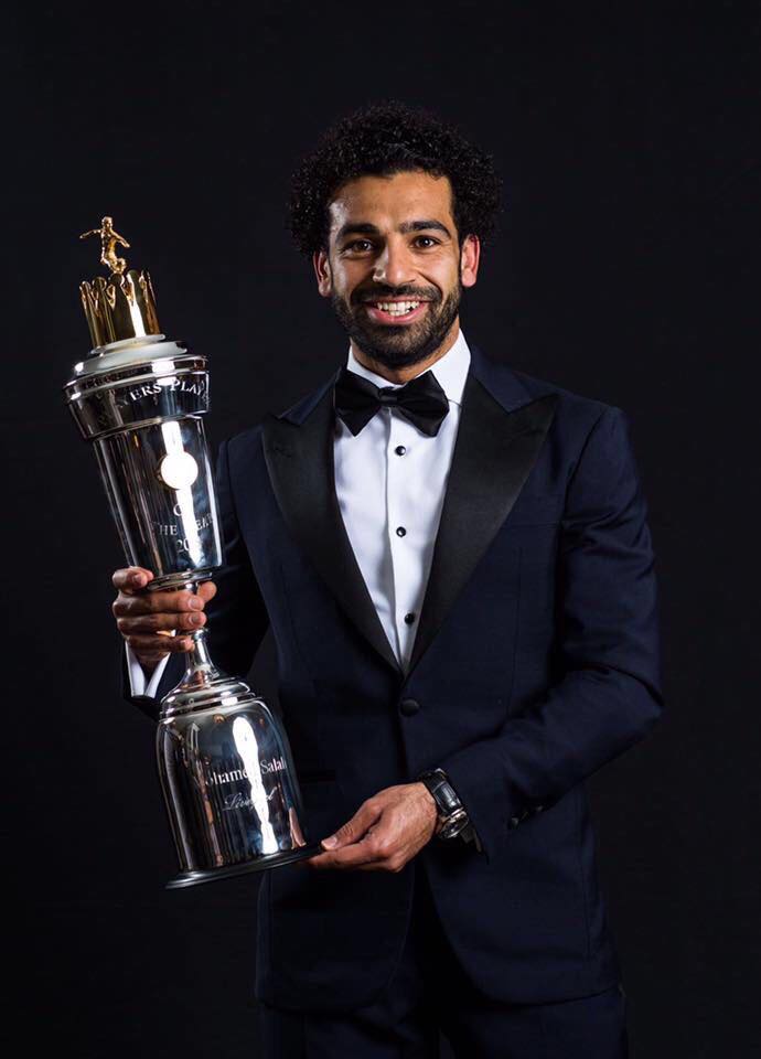 الرئيس السيسى يهنىء محمد صلاح بحصوله على جائزة أفضل لاعب فى الدورى الأنجليزى