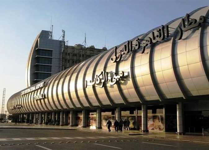 وصول 4 رحلات طيران تقل 625 عاملا مصريا من العالقين بالكويت ..اليوم